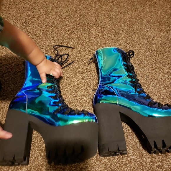 moonstone platform boots